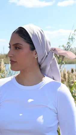 מטפחת מרובעת קרפ אפור