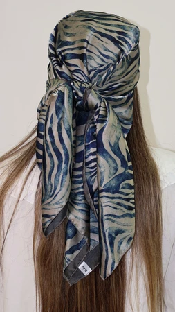 מטפחת לונג צר דגם זברה כהה