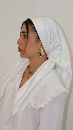 מטפחת לונג צר סטאן לבן