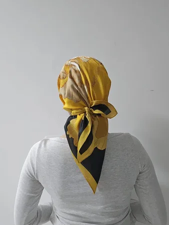 מטפחת מרובעת השמש החמה